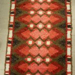 930 9047 LONG-PILE RUG